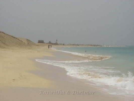 CIMG7273.JPG - am Horizont ist das Hotel zu sehen
