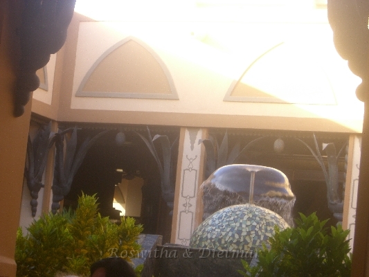 CIMG7565.JPG - der Innenhof