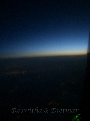 CIMG7592.JPG - Sonnenaufgang ueber Deutschland