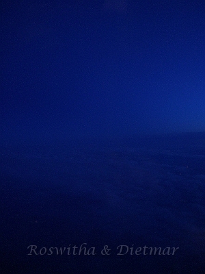 CIMG7593.JPG - Sonnenaufgang ueber Deutschland