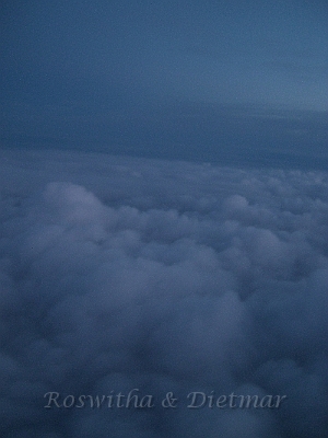 CIMG7595.JPG - Wolkendecke ueber Deutschland